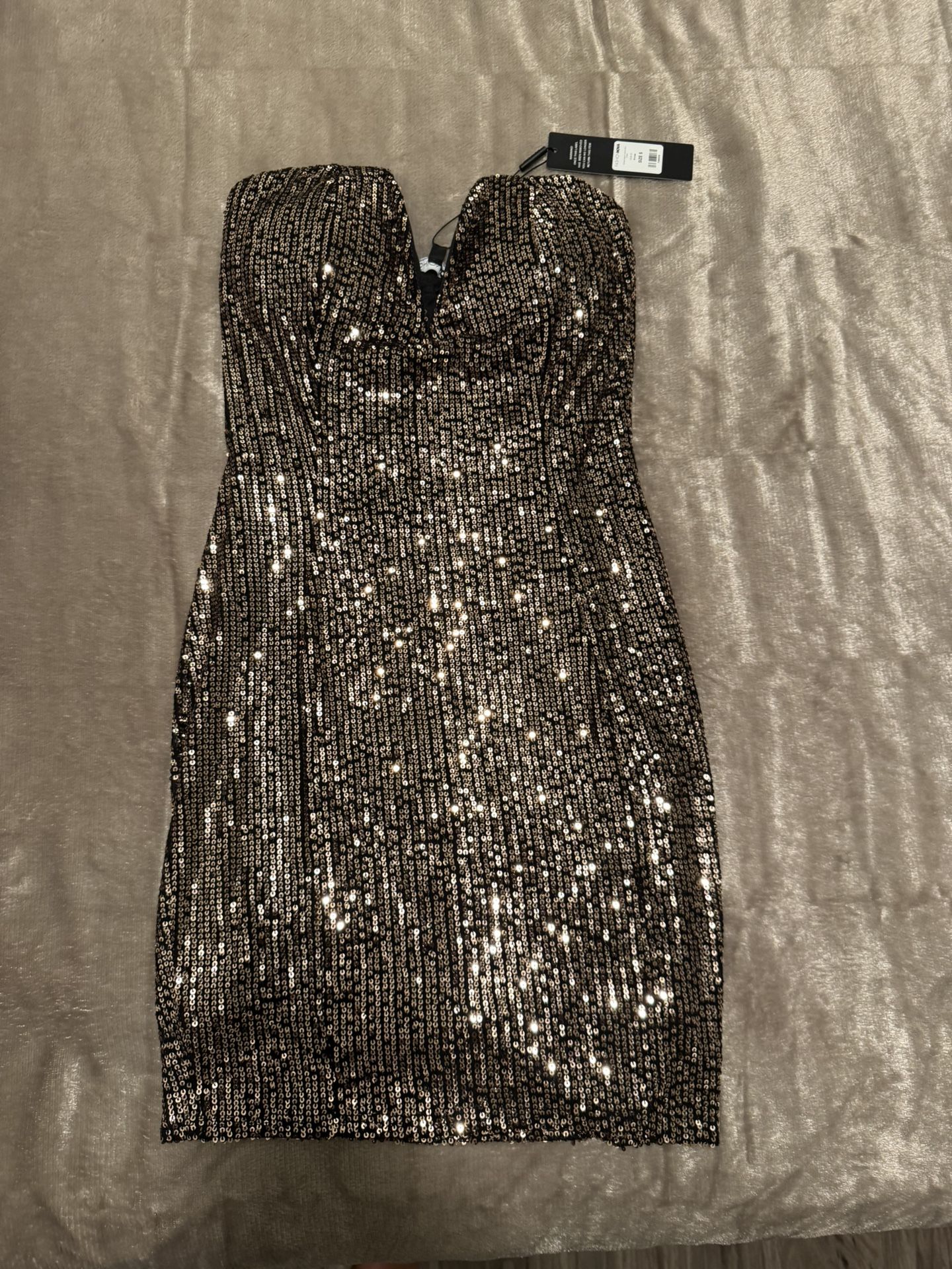 Gold/Black Midi Dress