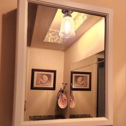 BATHROOM MEDICINE CABINET 