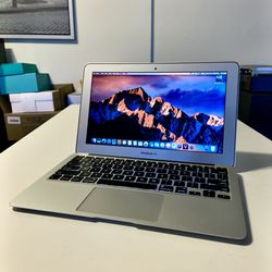 MacBook Air 11-inch [Refurbished]
