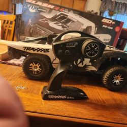 Traxxas Slash 4x4
