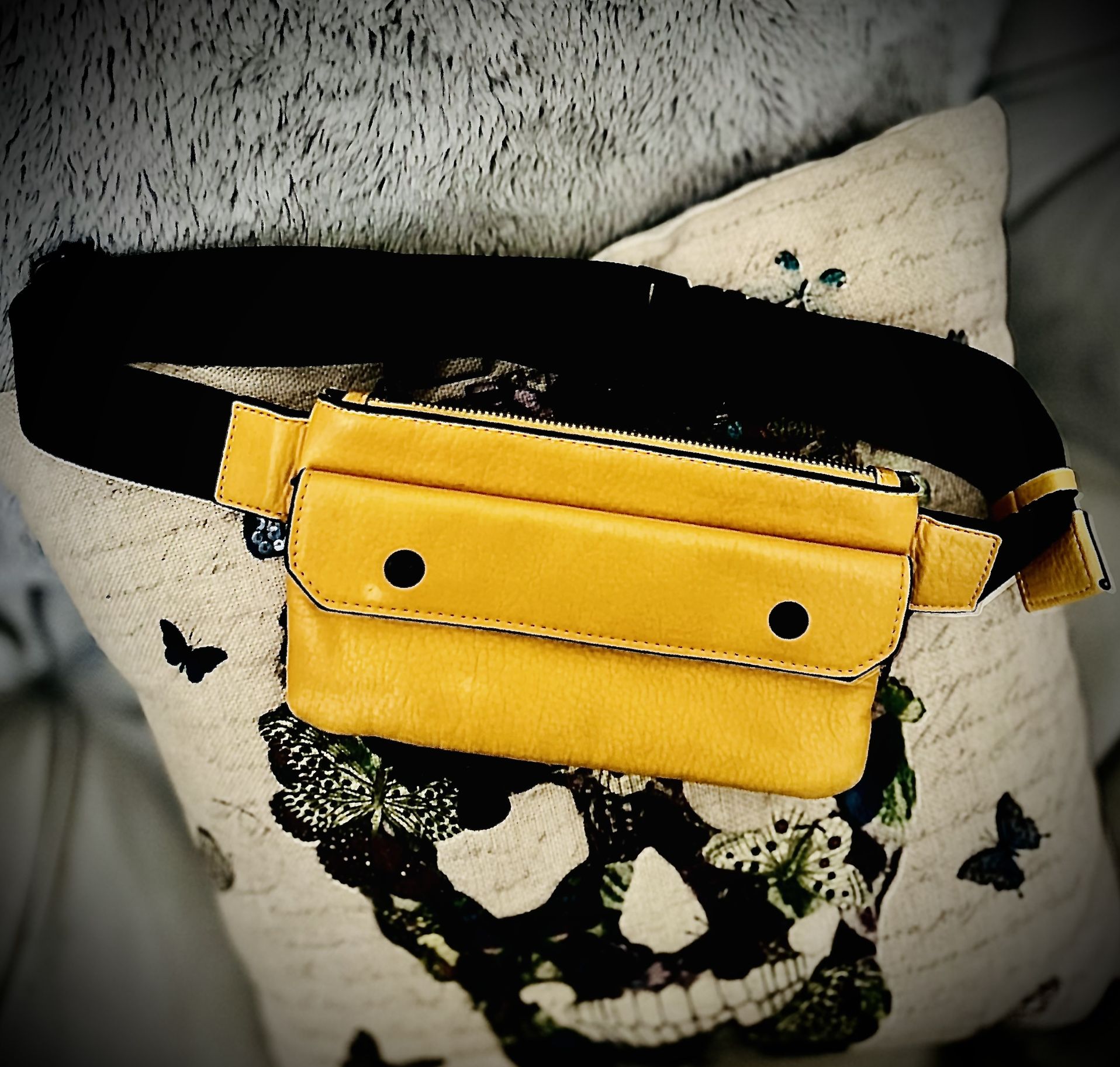 🔥❤️👌🏻Zara Crossbody Bag (or Waist Bag) 💼