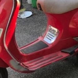 Vespa Scooter, 50cc