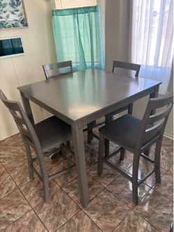 Kitchen tables/ bar stools
