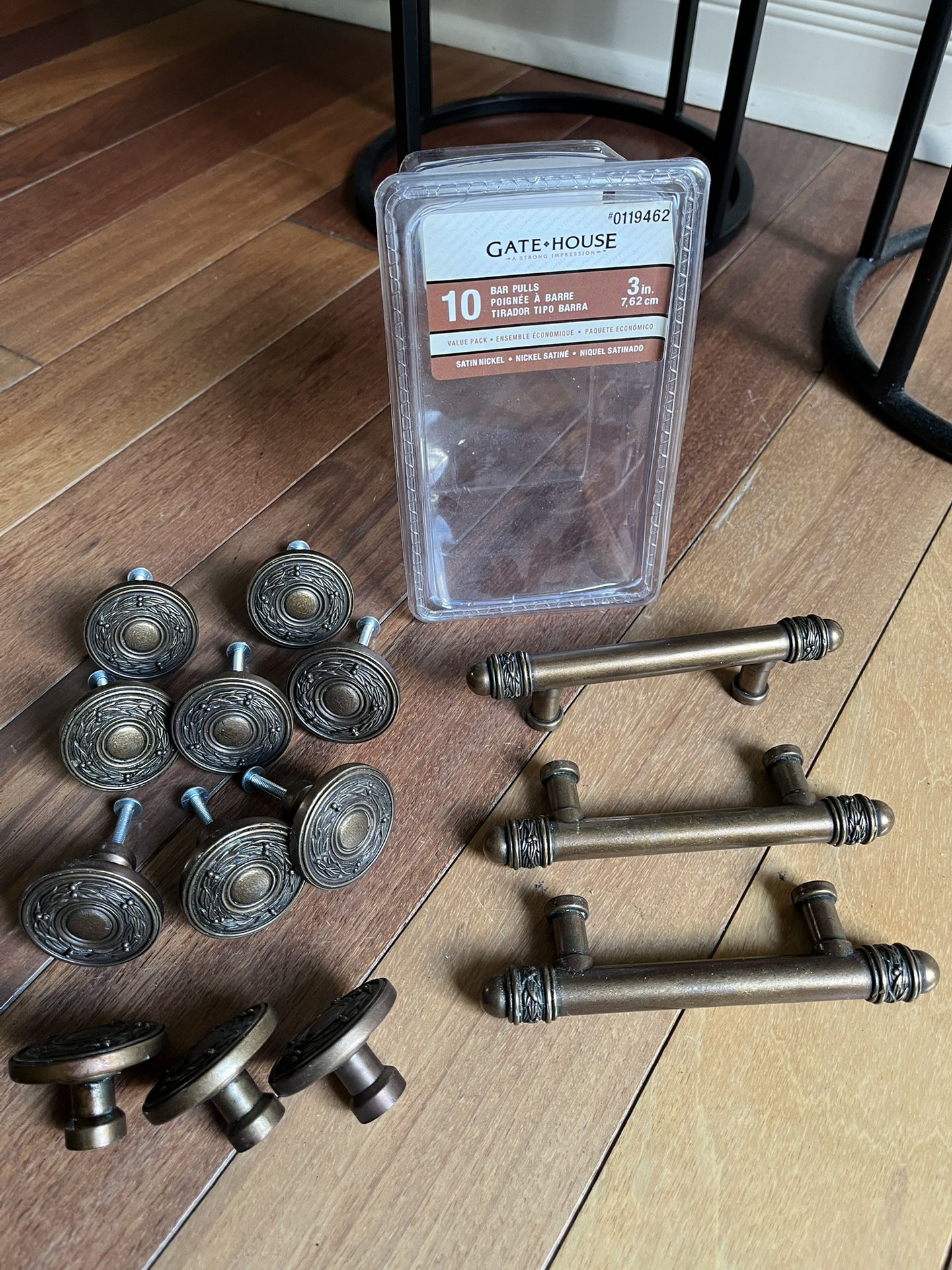 Vintage Brass Drawer Handles & Knobs