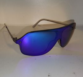 Pugs brand sunglasses