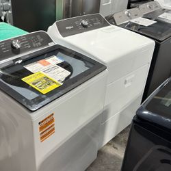 Whirlpool Washer And Electric Dryer Set