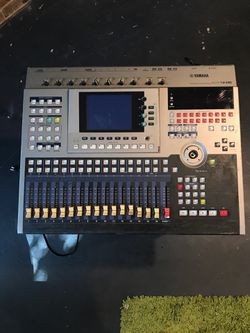AW4416 Yamaha Mixer