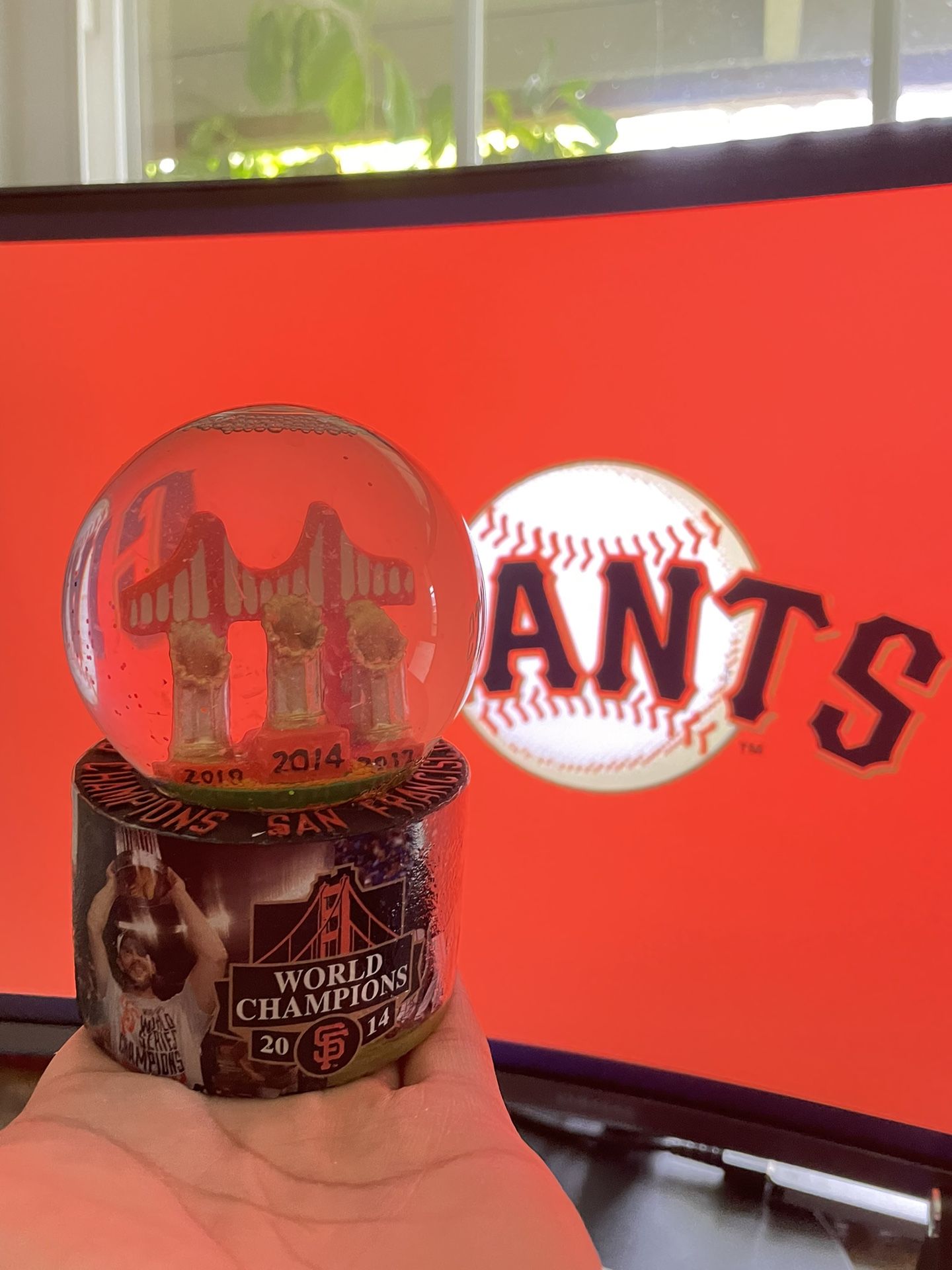 2014 SF Giants World Champion Snow Globe