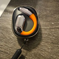 Bluetooth/Translator Earbuds