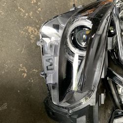 Mazda Cx9 Passenger Side Xenon Headlight