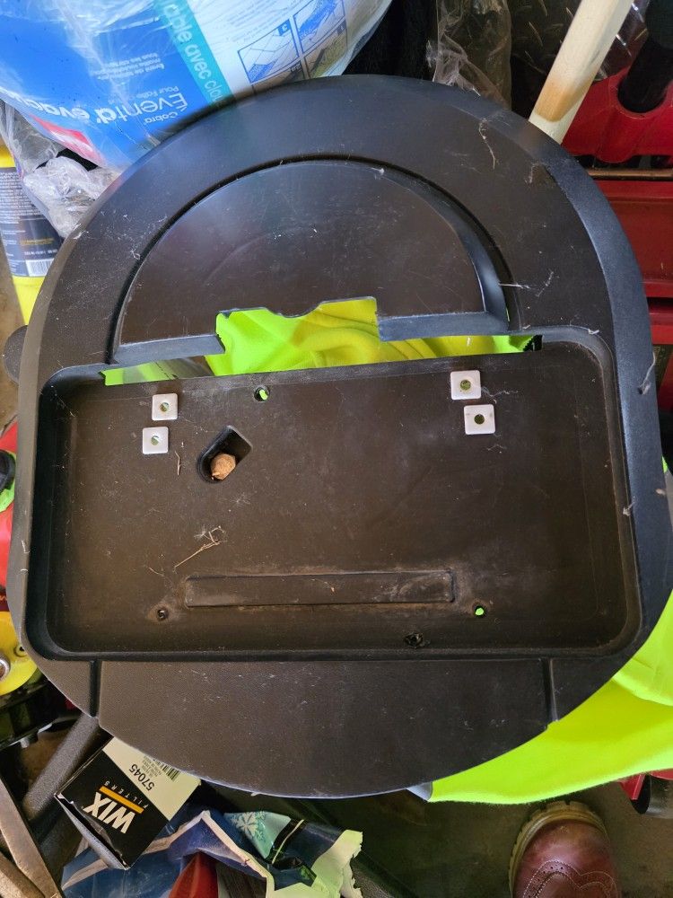 Hummer H2 Plate Holder