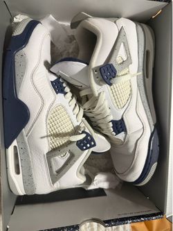 Jordan 4 Midnight Navy