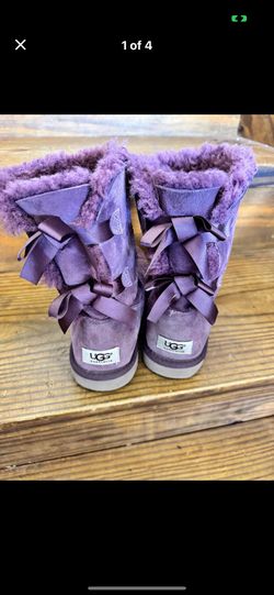 UGG Purple Bow Bailey Boots - Size 8 Womens