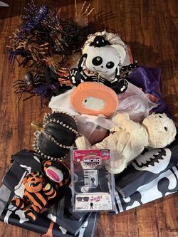 Halloween Decor
