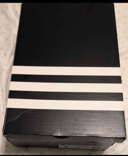 Brand new beautiful ladies Adidas sneakers in box  (never used still has tags on them).