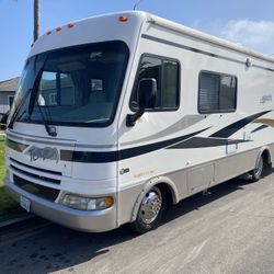 2003 Fleetwood Terra RV 26ft low mileage Clean