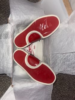Red bottoms/Christian louboutin