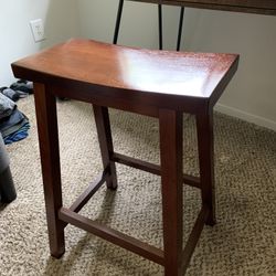 Saddleback Stool