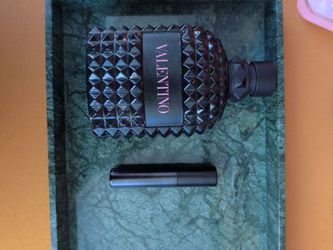 Valentino Decant