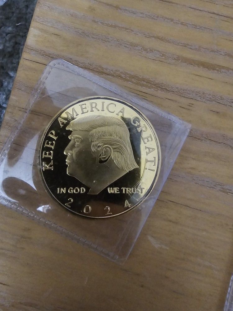 Donald Trump Gold Coin