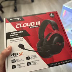 HyperX - Cloud III S Wireless Gaming Headset for PC, PS5