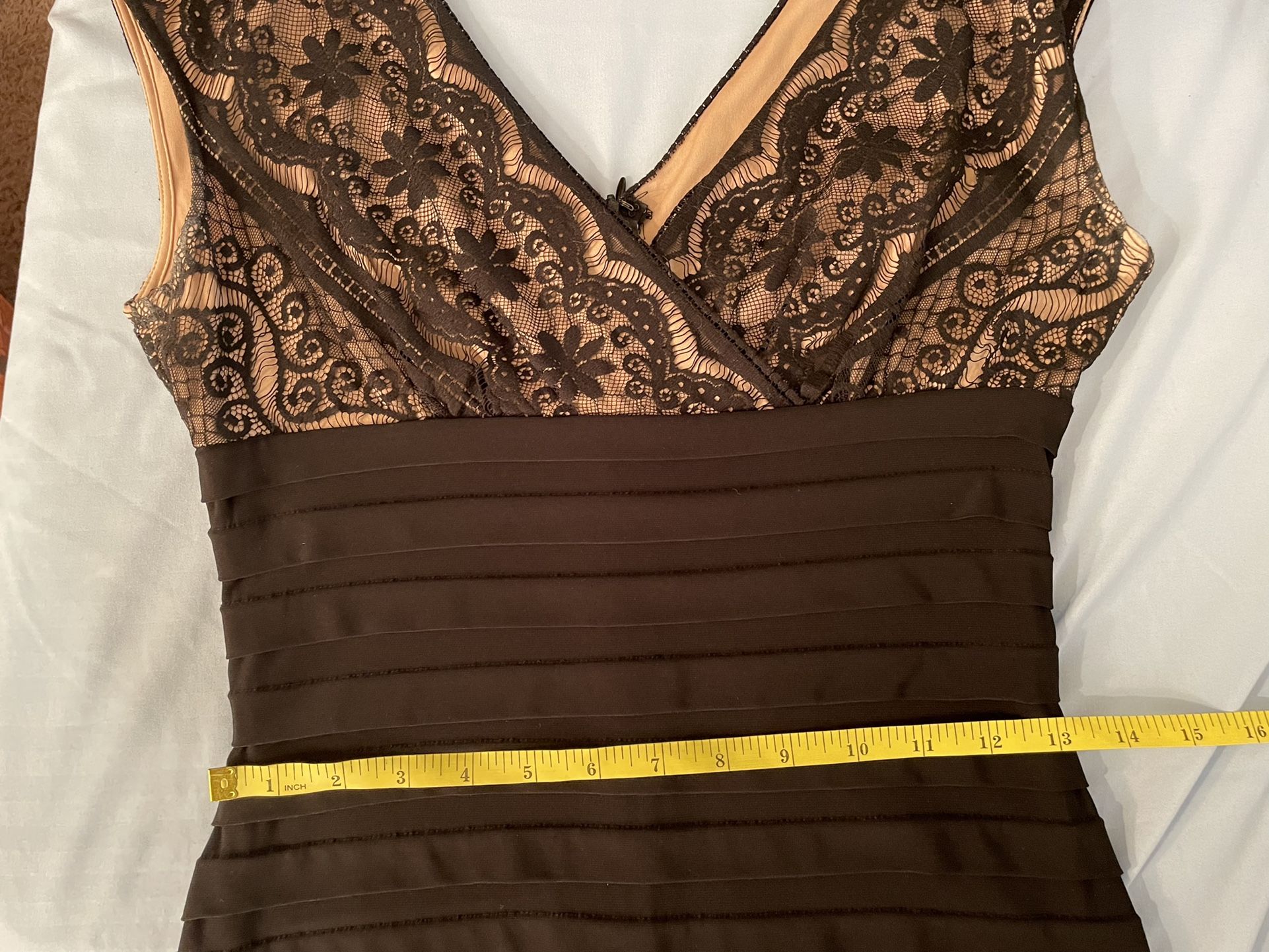 Size 6 Adrianna Pappell dress