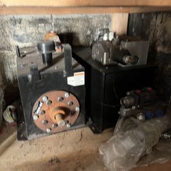 Hydraulic Pump And Tank