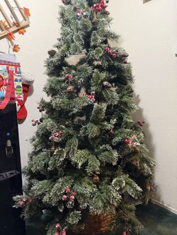 Decorated Christmas Tree 6.5 feet
