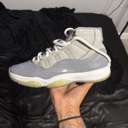 Air Jordan 11 “Cool Grey” Size 8.5