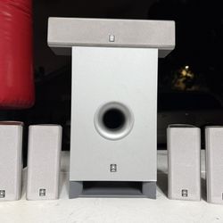 Yamaha 5.1 Home Theater Speaker Set