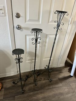 Large Set Of 3 Floor Candle Holders (Metal)