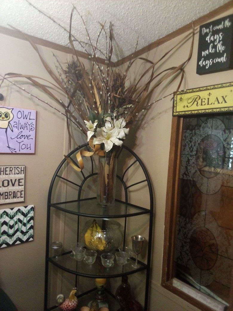 Wooden And Artificial Flower Arrangements