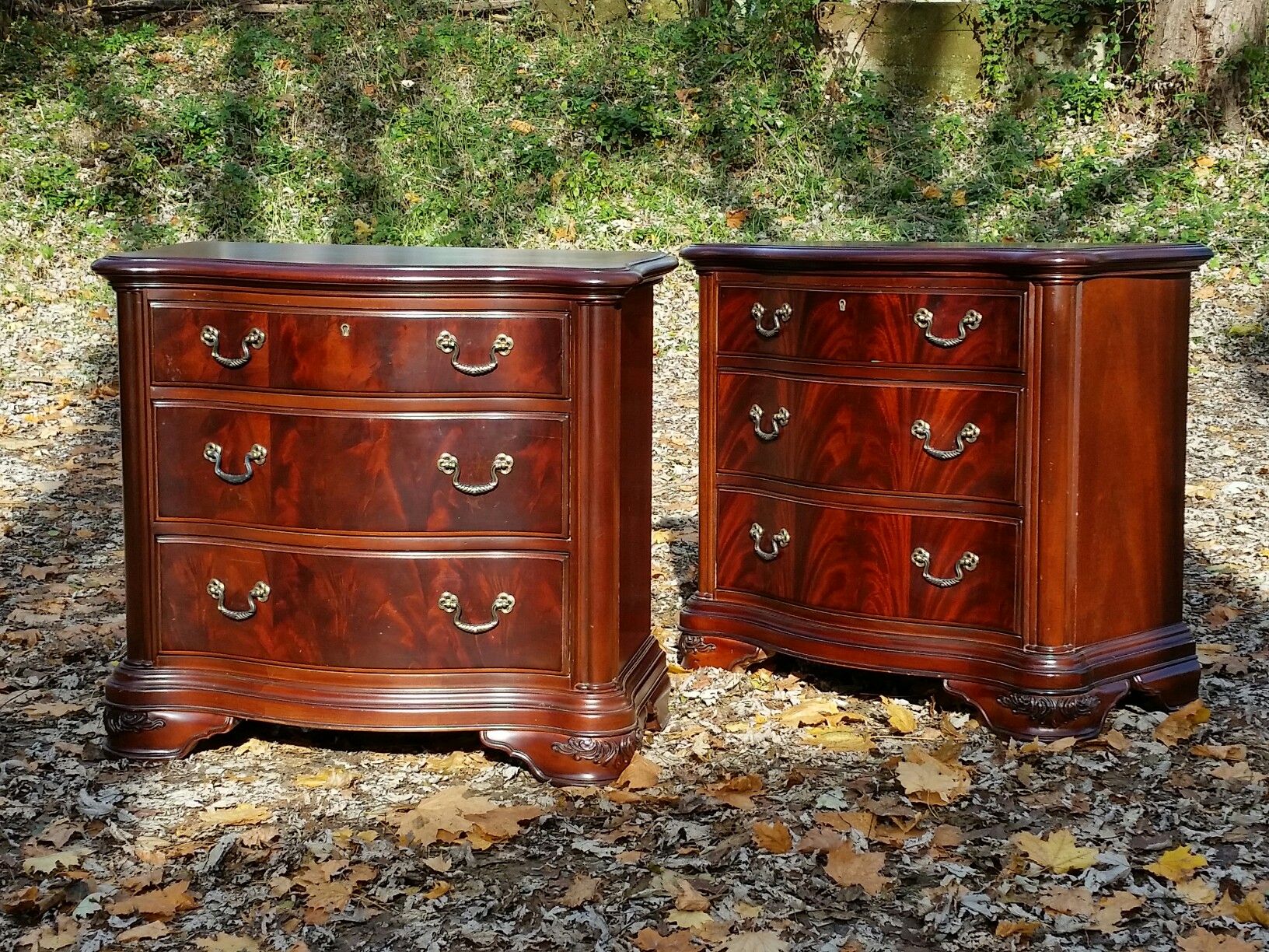 Thomasville Kent Park small chest nightstand