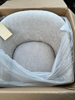 SOLE Kai caster wheels chair - brand new!