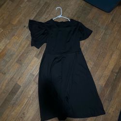 Black flowy dress