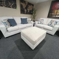 2 Pc Sofa And Loveseat 🎉🎉🎉