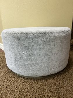 Fluffy Grey Circle Ottoman