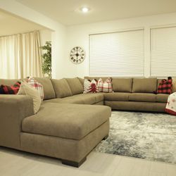 Sectional Sofas Loveseats 