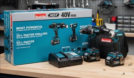 Brand New Makita 40V XGT Hammer Drill & Impact Driver Kit 2.5Ah
