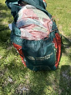 North Face Homestead Shelter
