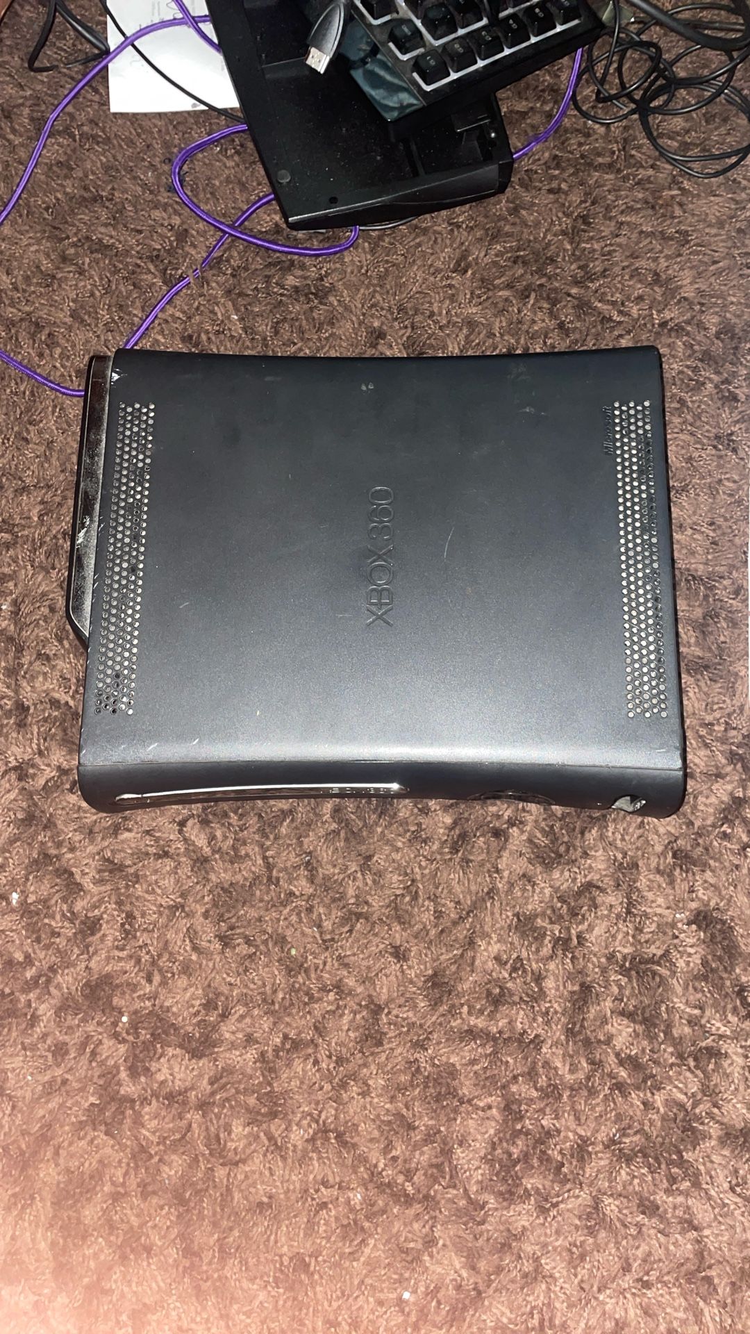 XBOX 360 WITH GAMES READ DESCRIPTION