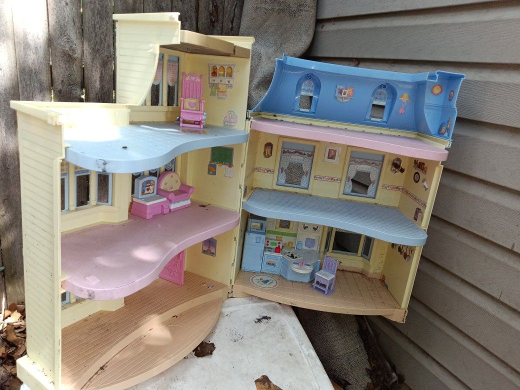 Doll House