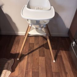 Lalo High chair 