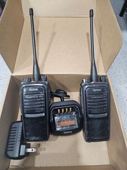 Lot of 2 HYTERA PD702 UHF 400-470 MHz 4W analog/Digital Two Way Radios