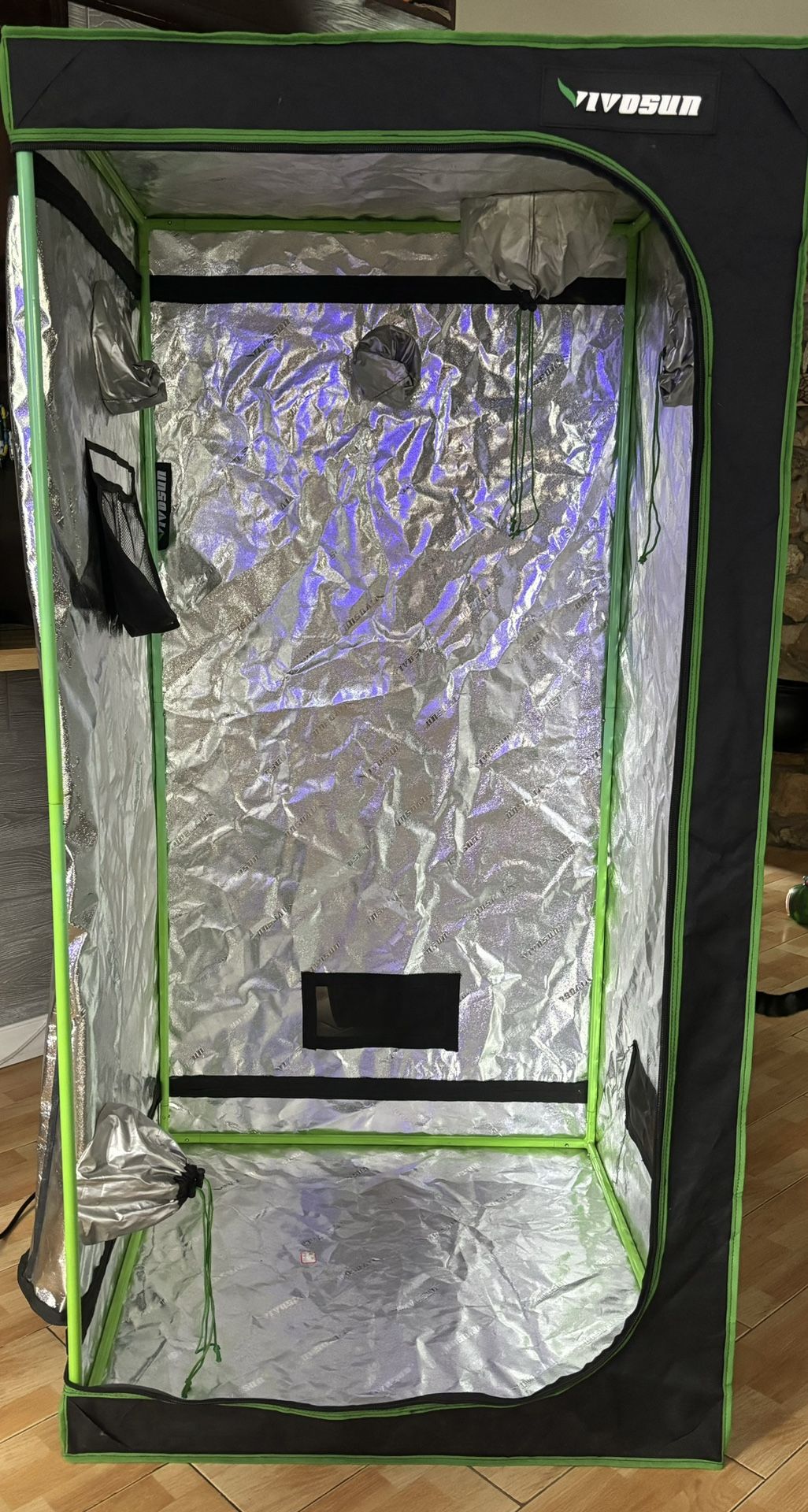 Vivosun Indoor Plant Tent