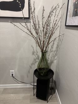 Vase With Stems 