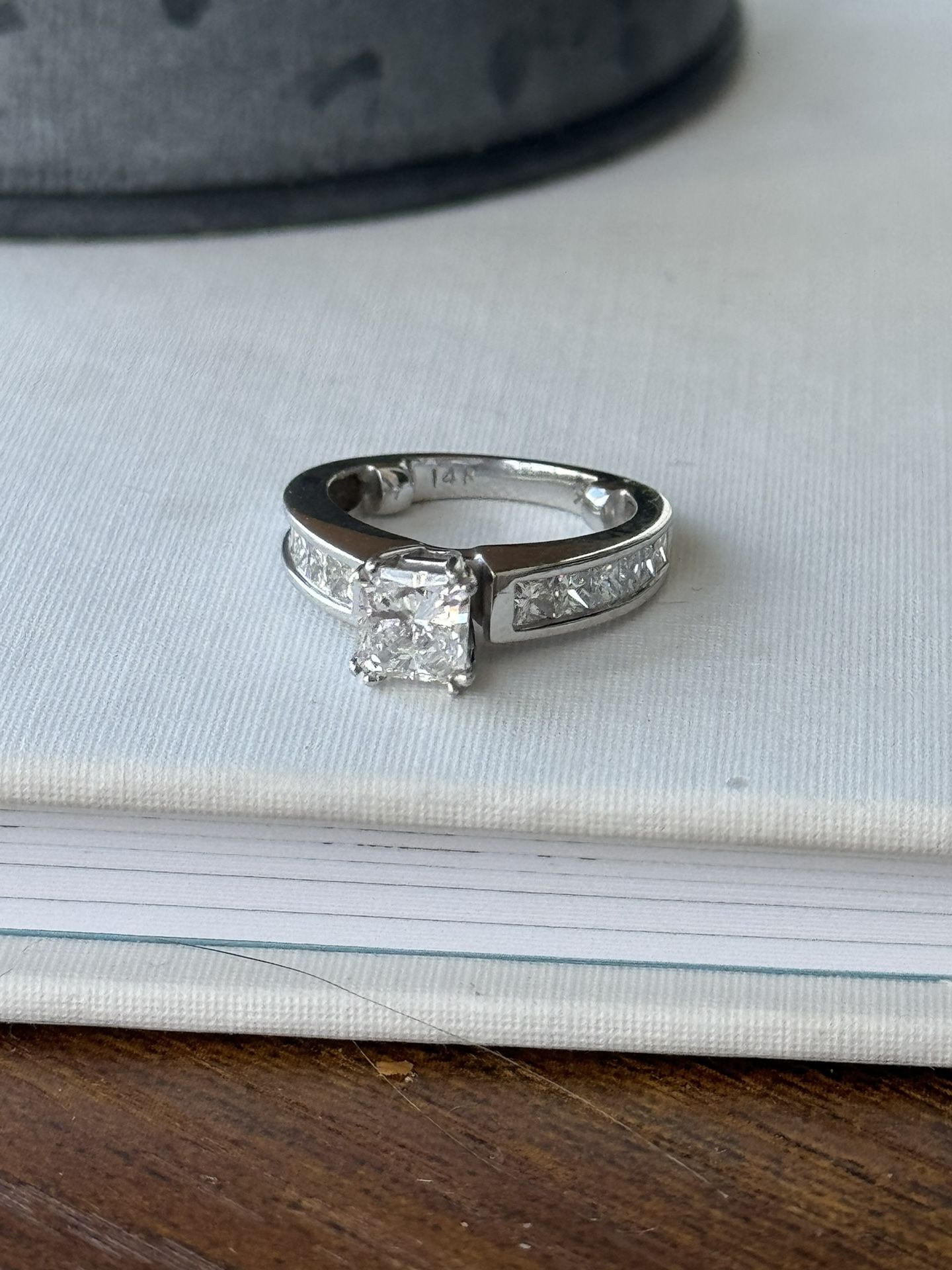 Blue Nile Engagement Ring 1.7c Princes Cut