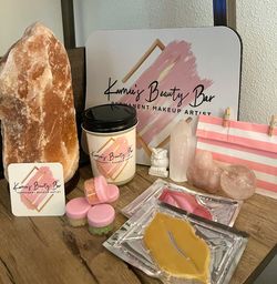 Candles, Lip Scrubs & Lip masks for sale!!!