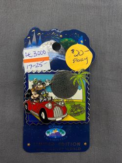 Disney Vacation Club Walt Disney World LE 3000 Mickey Goofy Donald Epcot Pin