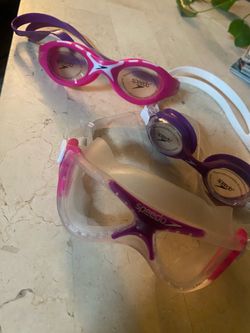 Speedo goggles for girl -New